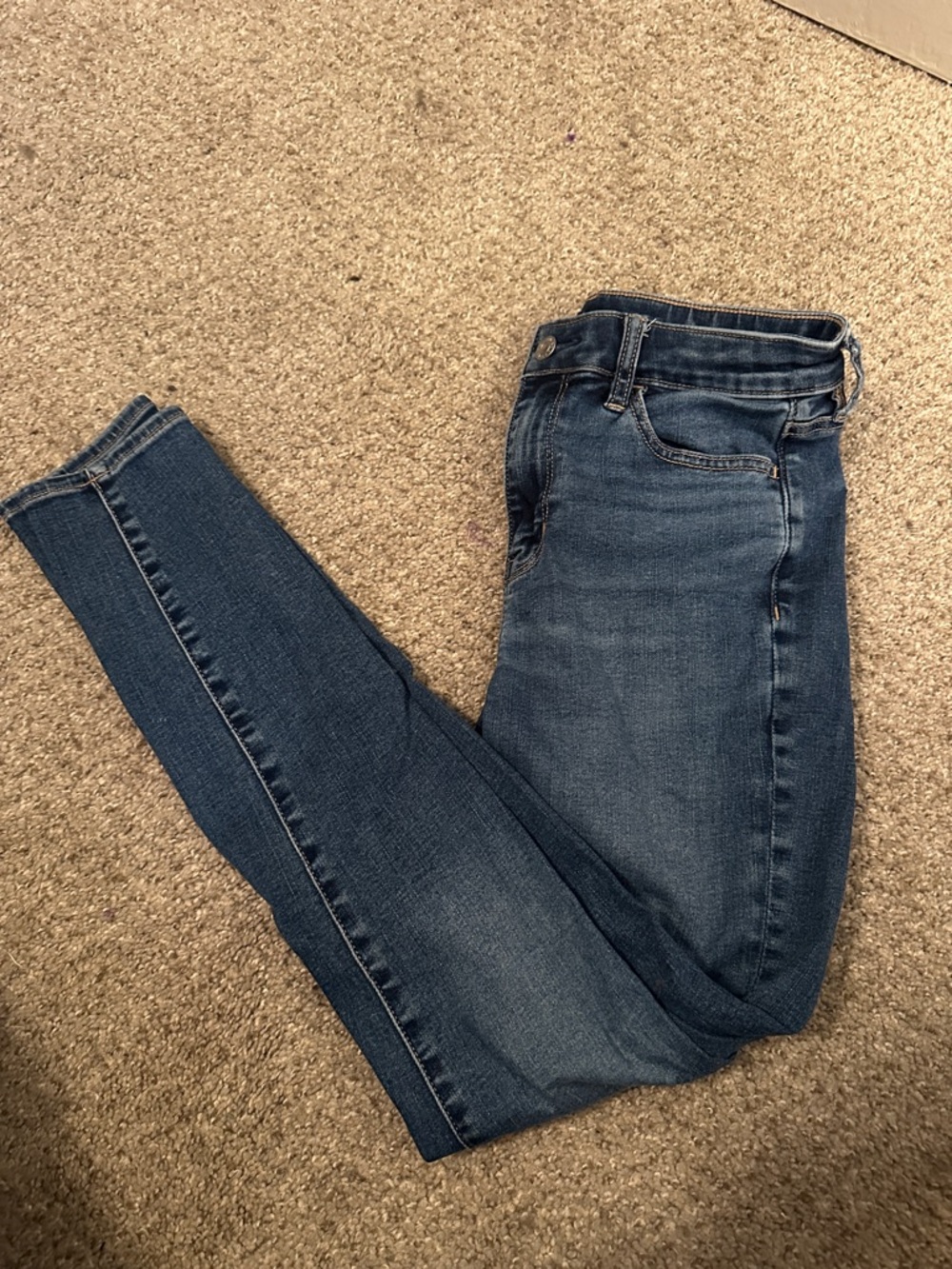 American Eagle Outfitters Women's Skinny Jeans in Dark Blue